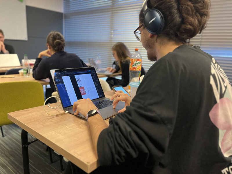 1 semaine de Workshop pour les 2e année de Mastères à Paris