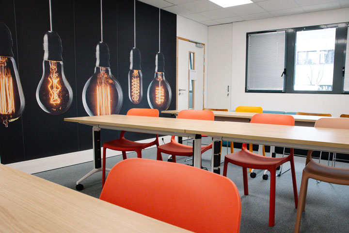 Salle de cours des étudiants de Digital Campus Nantes Salle de cours des étudiants de Digital Campus Nantes
